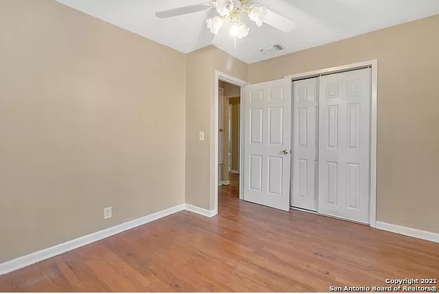 Building Photo - 215 Legion Dr W