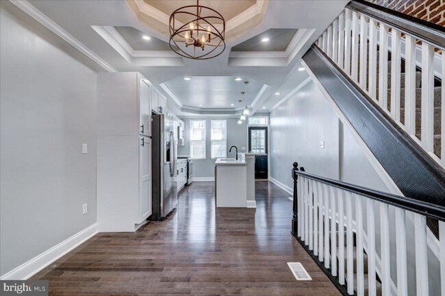 Building Photo - 815 N Collington Ave