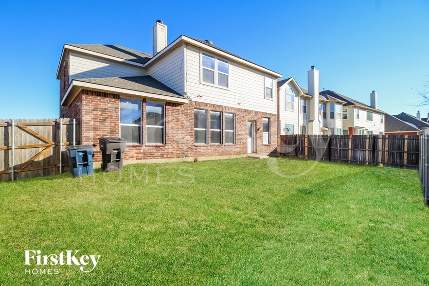 Building Photo - 4532 Fir Dr