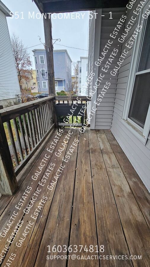 Building Photo - 551 Montgomery St