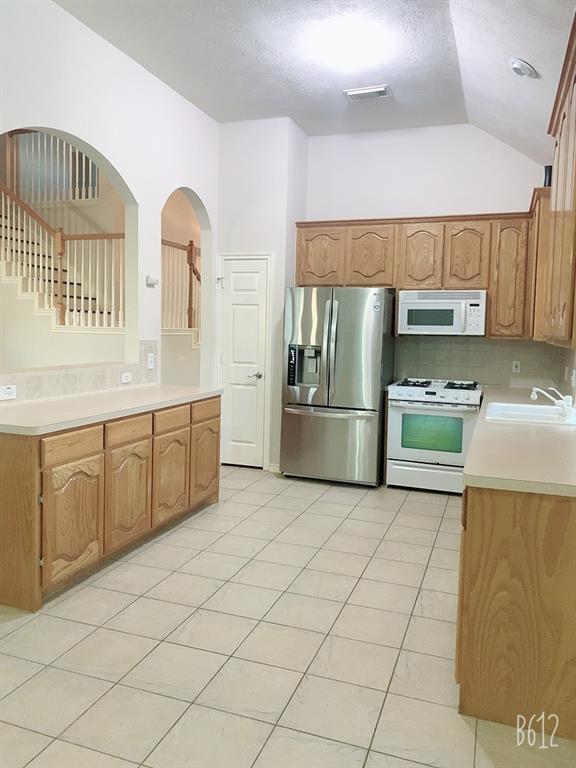 Building Photo - 16422 Pinon Vista Dr