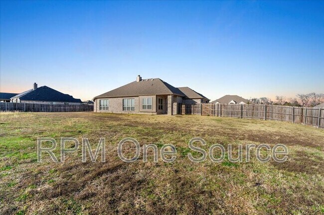 Building Photo - 6320 Starr Dr.