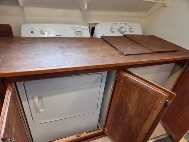 Building Photo - 177 Ashland Ave