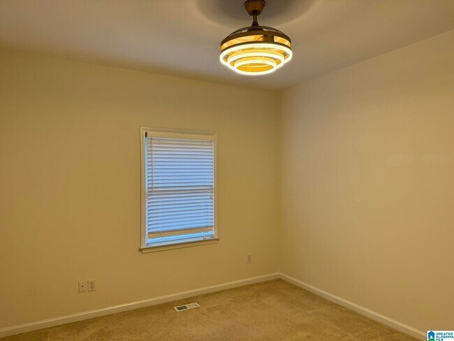 Building Photo - 2512 Christie Cir
