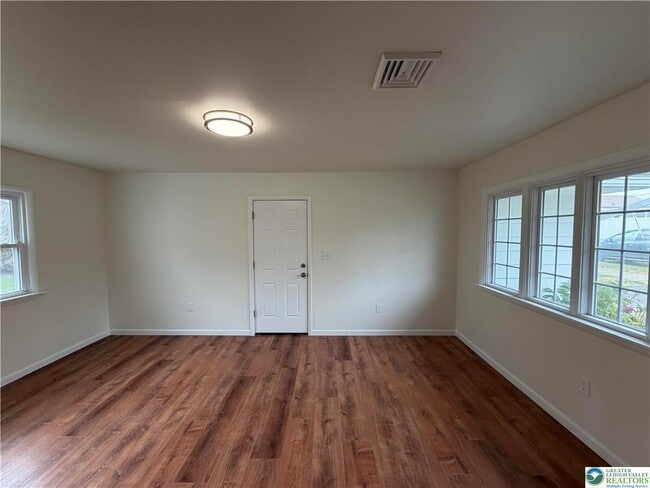 Building Photo - 1640 Stanhope St