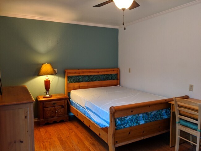 Building Photo - 1197 Yosemite Ave