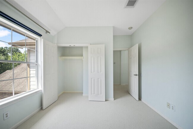 Building Photo - 131 Zephyr Bend Pl