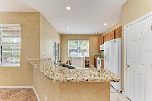 Building Photo - 3931 Yellowstone Cir