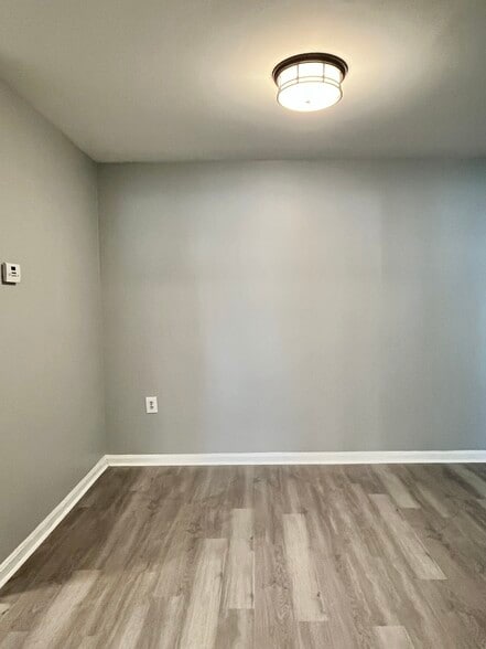 Building Photo - 7572 Belle Grae Dr