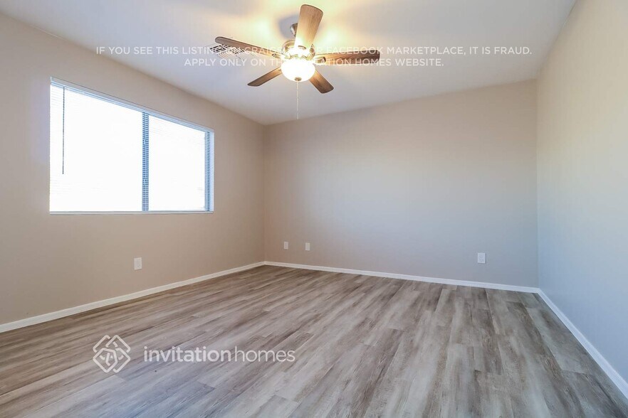 Building Photo - 5448 S 237th Ln