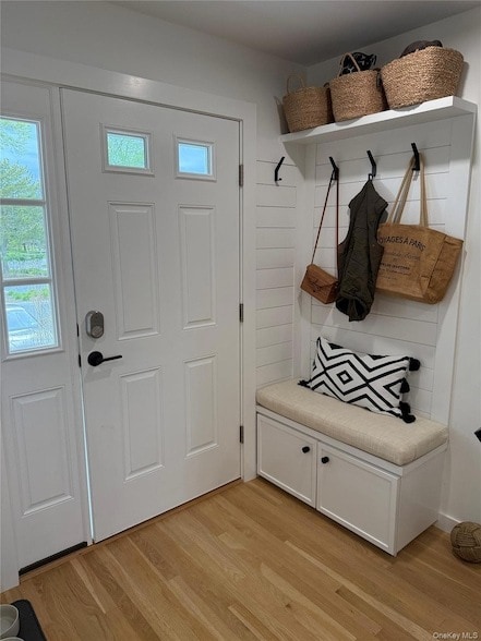 Building Photo - 3041 Mitchell Rd