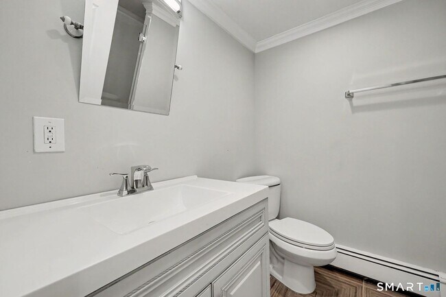 Building Photo - 130 W Norwalk Rd
