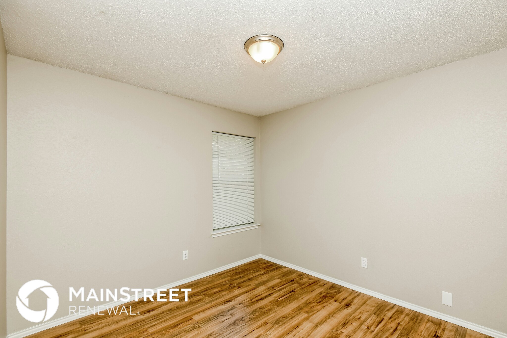 Building Photo - 5545 Alta Verde Cir
