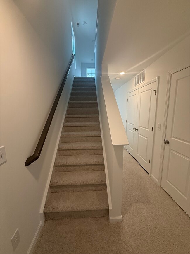 Building Photo - 1512 Crescent Townes Wy