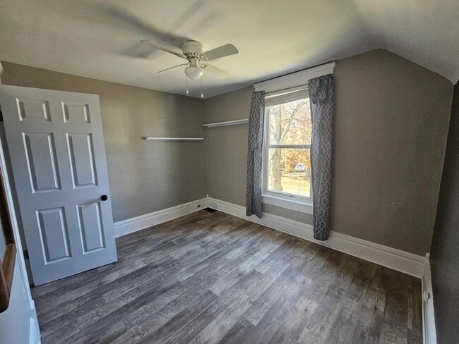 Building Photo - 93 N Rose Blvd