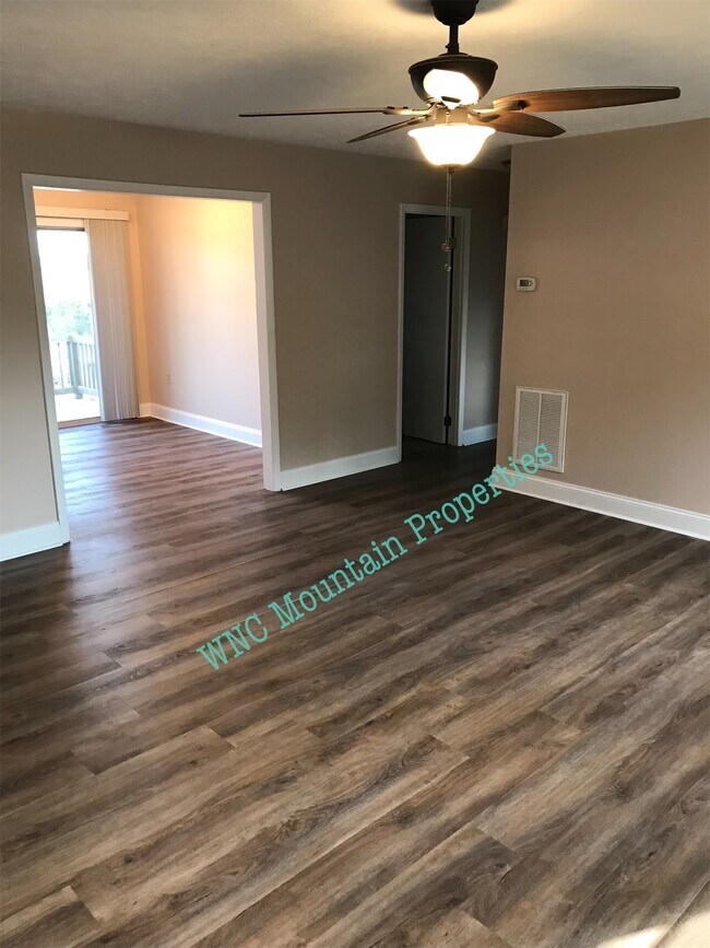 Building Photo - 101 Chariton Ave