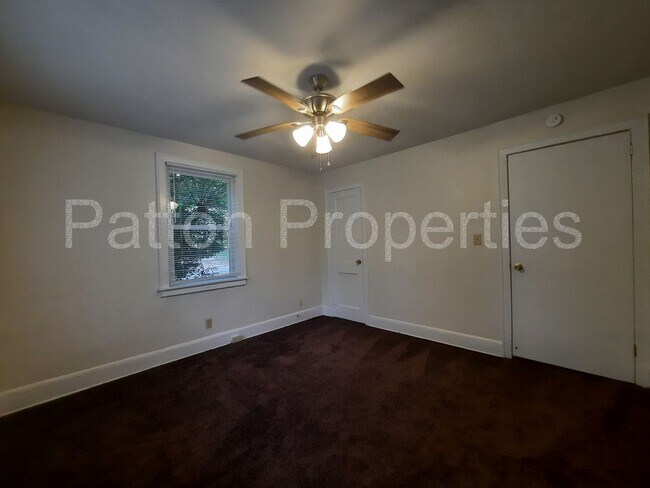 Building Photo - 1432-1434 Sunnyside Drive - Outside CoC - R13908-02-09