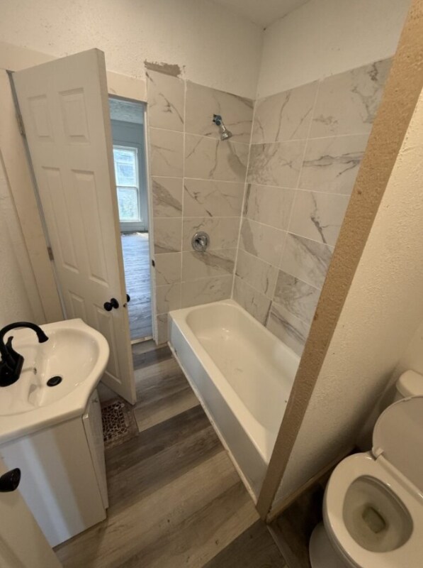 Building Photo - 803 5th Ave