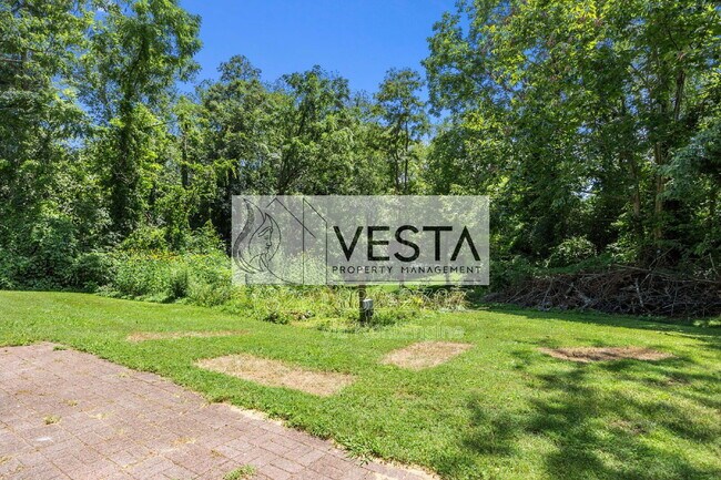 Building Photo - 90 Knob Hill Rd