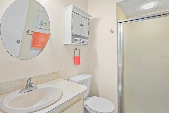 Building Photo - 13009 Wedgewood Way