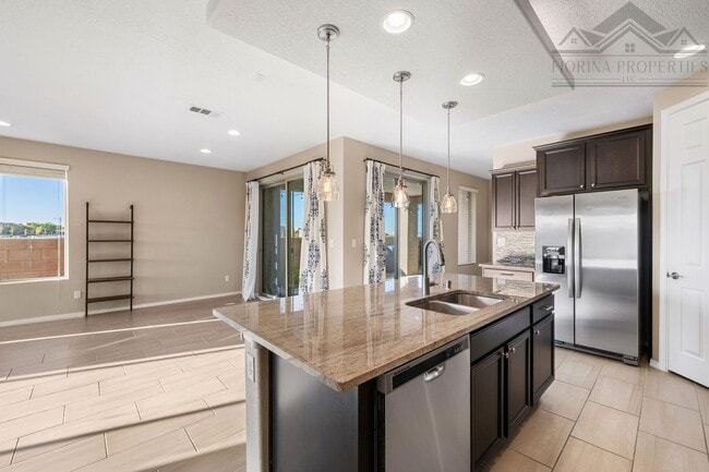 Building Photo - 1 MO. FREE RENT! Gorgeous Corner-Lot Townhouse with Mountain Views