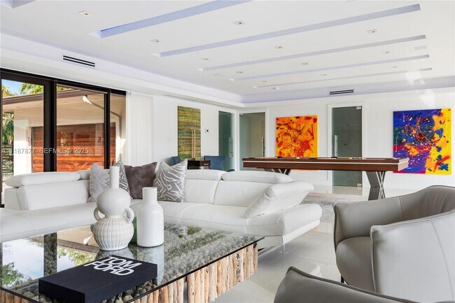 Building Photo - 1025 Diplomat Pkwy