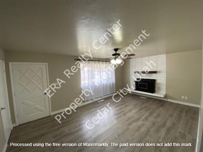 Building Photo - 394 S 500 W