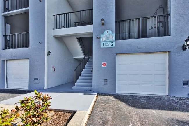 Building Photo - 1/1 in Fort Myers- Unfurnished Annual