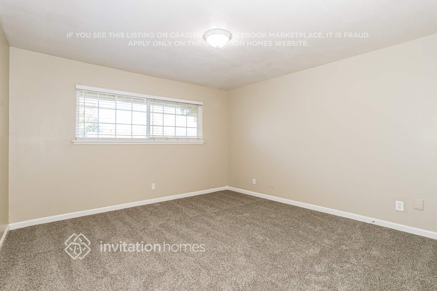 Building Photo - 640 W El Camino Ave