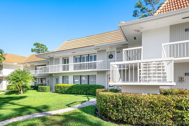 Building Photo - 4595 Kittiwake Ct