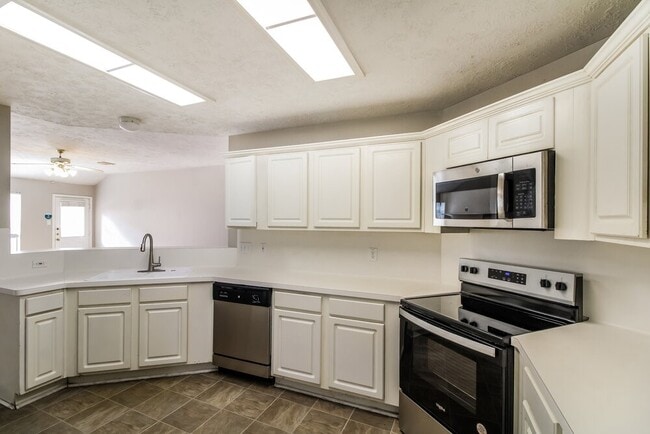 Building Photo - 5506 Timber Quail Dr