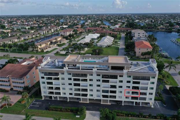 Building Photo - 1500 Park Beach Cir