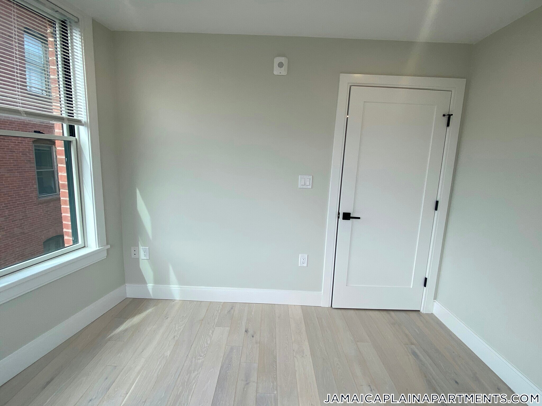 Building Photo - 197 Green St