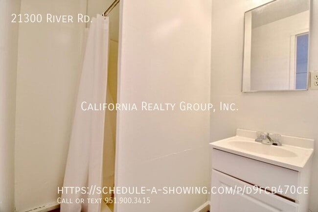 Building Photo - 21300 River Rd