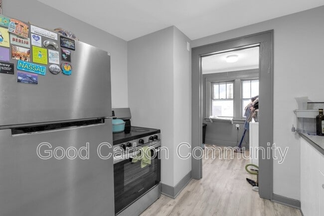 Building Photo - 36 Water St