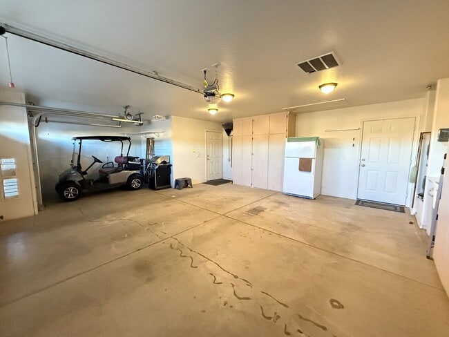 Building Photo - SUNLAND SPRINGS 55+ CORNER LOT 3 BEDROOM 2 BATHROOM FULLY FURNISHED HOME