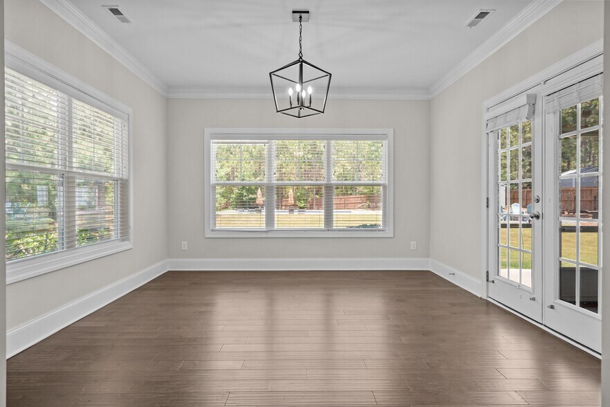 Building Photo - 830 Winston Pines Dr