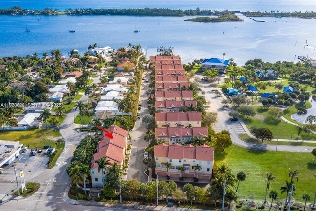 Building Photo - 104 Harbors Way