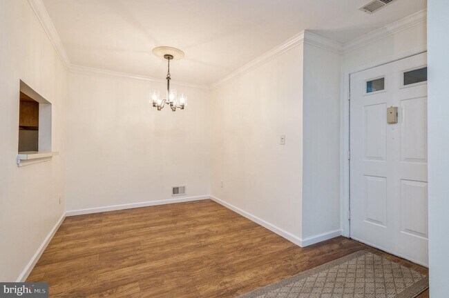 Building Photo - 101 Quince Ct
