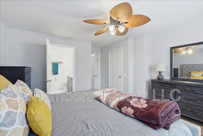 Building Photo - 12781 Fair Crest Ct