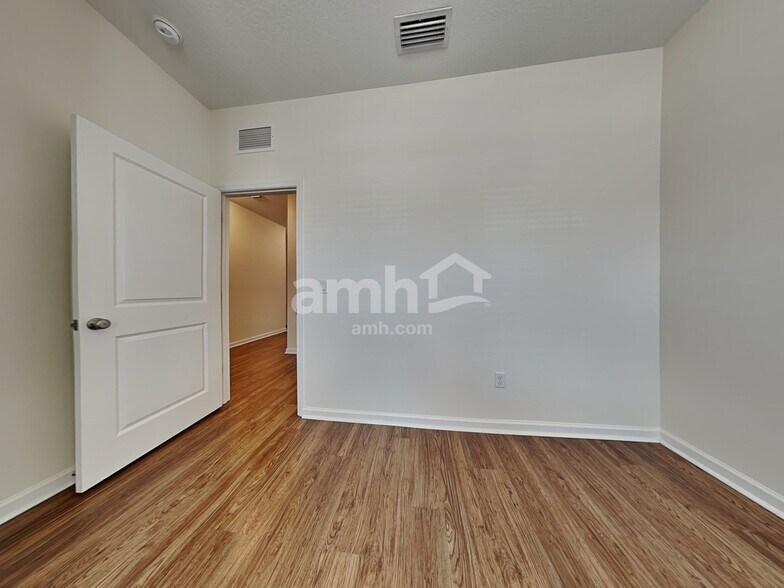 Building Photo - 11512 Victory Bay Ln