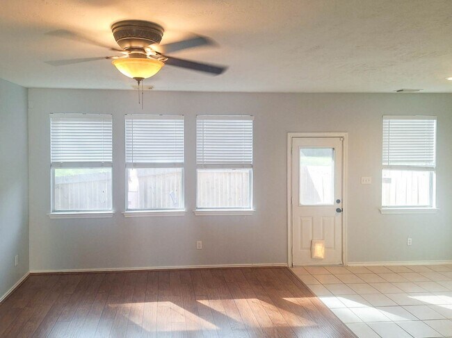 Building Photo - 27 Summer Haze Cir