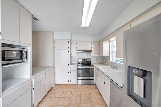 Building Photo - 6632 Hickorywood Ln