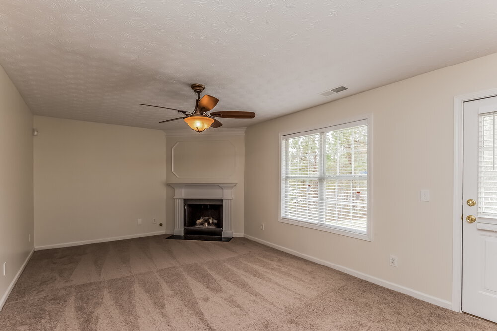 Building Photo - 4169 Riverbank Ct