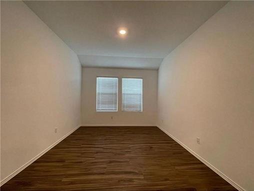 Building Photo - 110 Mountain Maple St