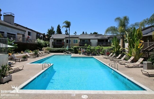 Building Photo - Charming 1Bdm 1Ba Condo in La Jolla