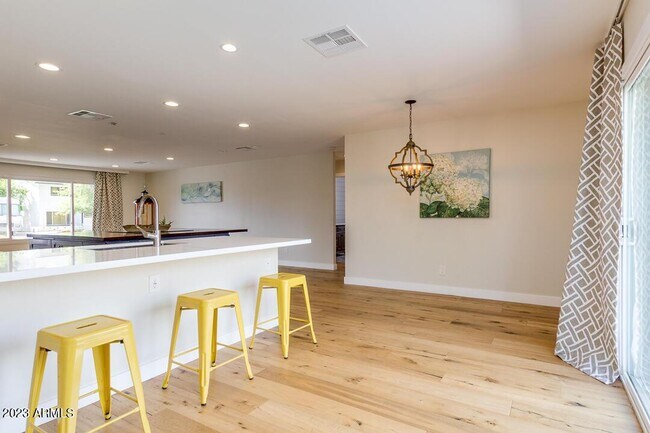 Building Photo - 8420 E Citrus Way