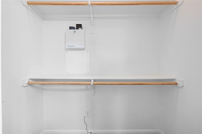 Building Photo - 5641 Sacco St