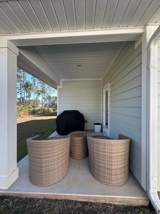 Building Photo - 7 Nest Ln