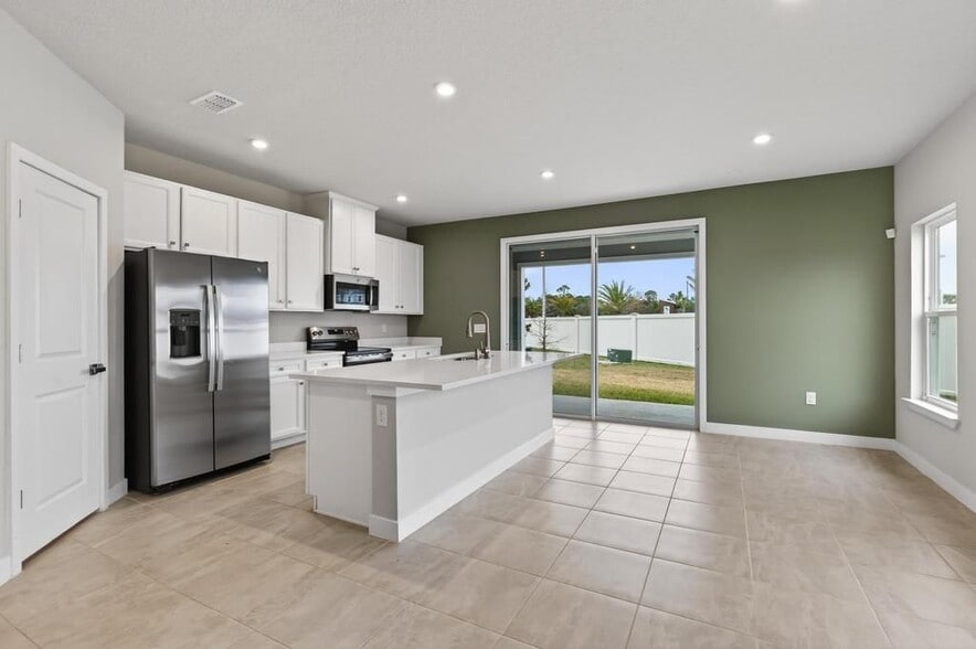 Building Photo - 20 Sabal Ct